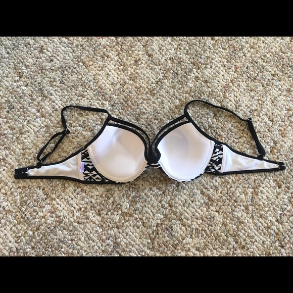 NEW!!! Push up bathing suit top! ๐ - Picture 3 of 7
